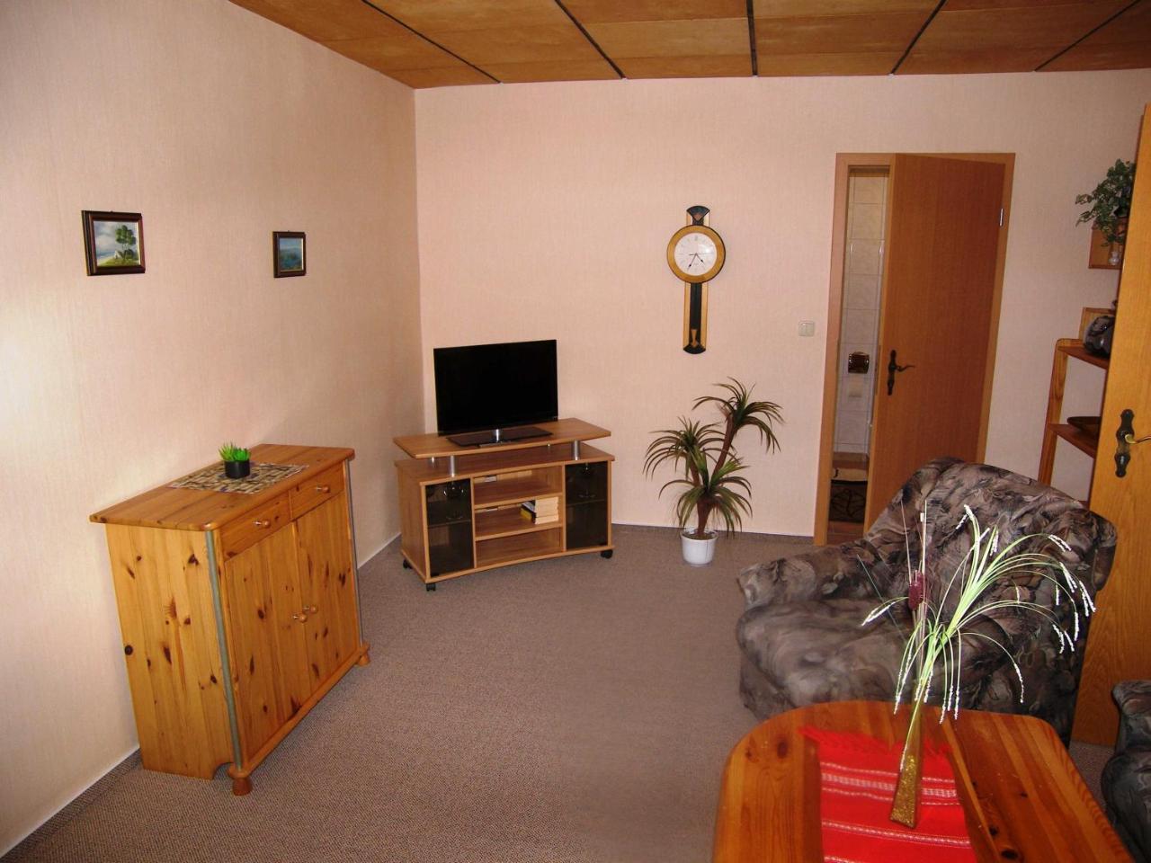 Ferienwohnung Im Haus Lutow Dış mekan fotoğraf